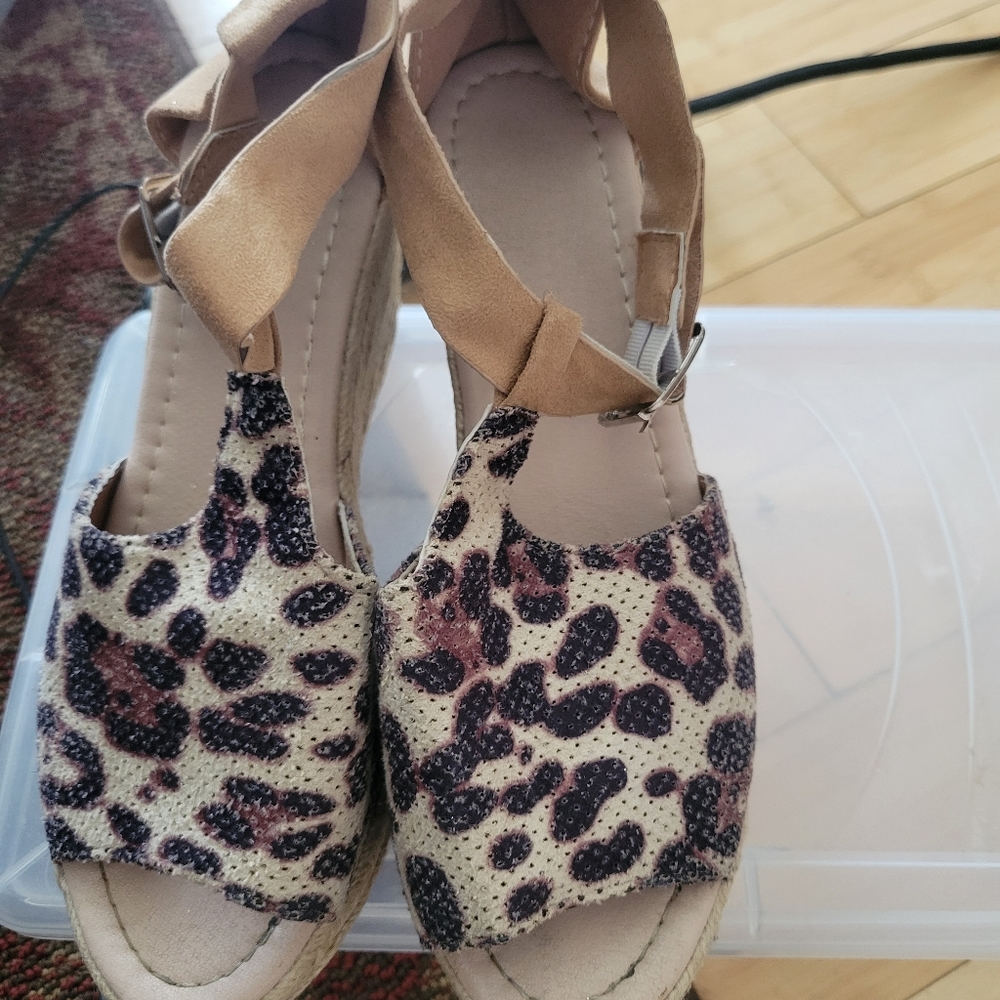 Women's Sandals